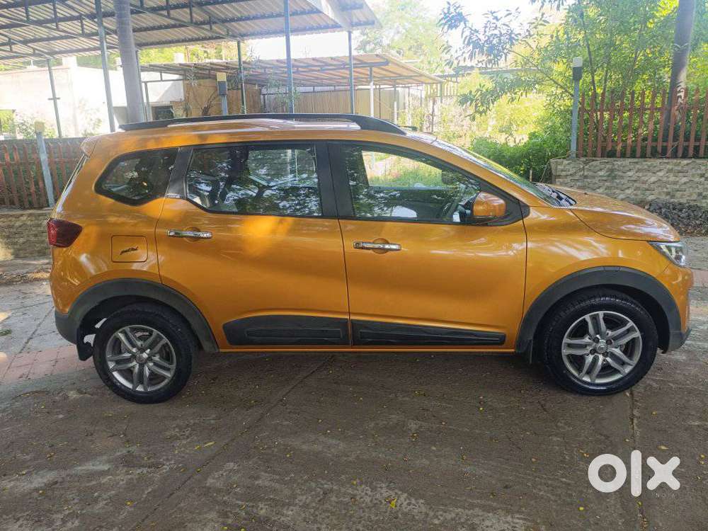 Renault Triber Rxz, 2021, Petrol