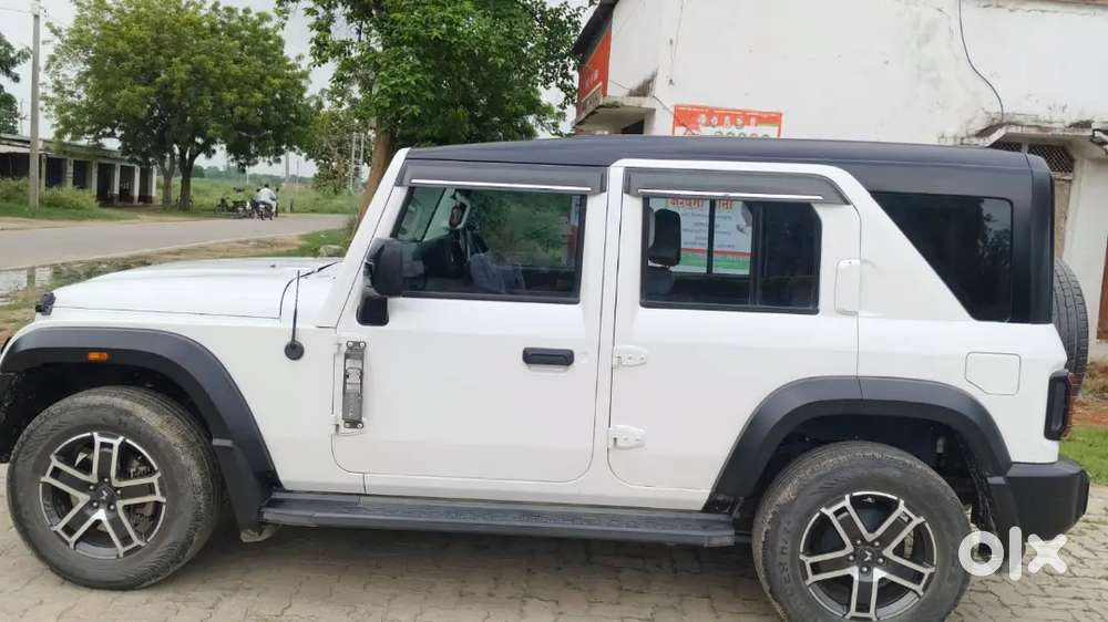 Mahindra Thar Roxx 2025
