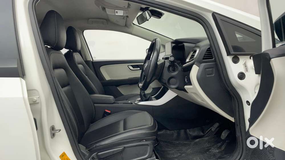 Tata Altroz 1.5 Xz Plus Diesel, 2023, Diesel