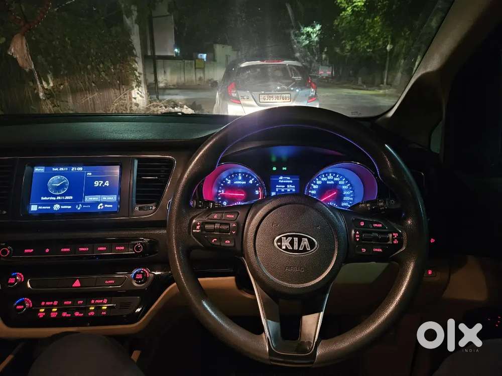 Kia Carnival 2020 Diesel Well Maintained