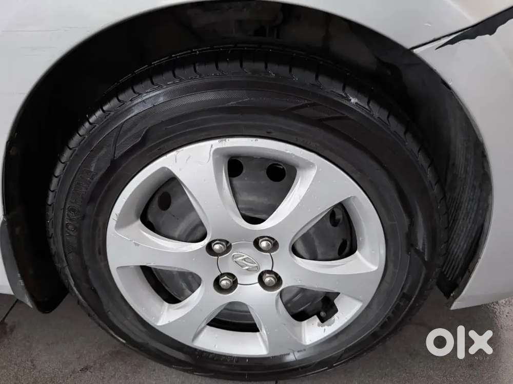 Hyundai Fluidic Verna 2013