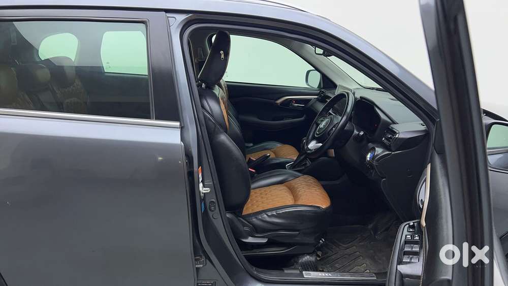 Maruti Suzuki Grand Vitara 1.5 Zeta Plus Intelligent Hybrid Ecvt, 20..