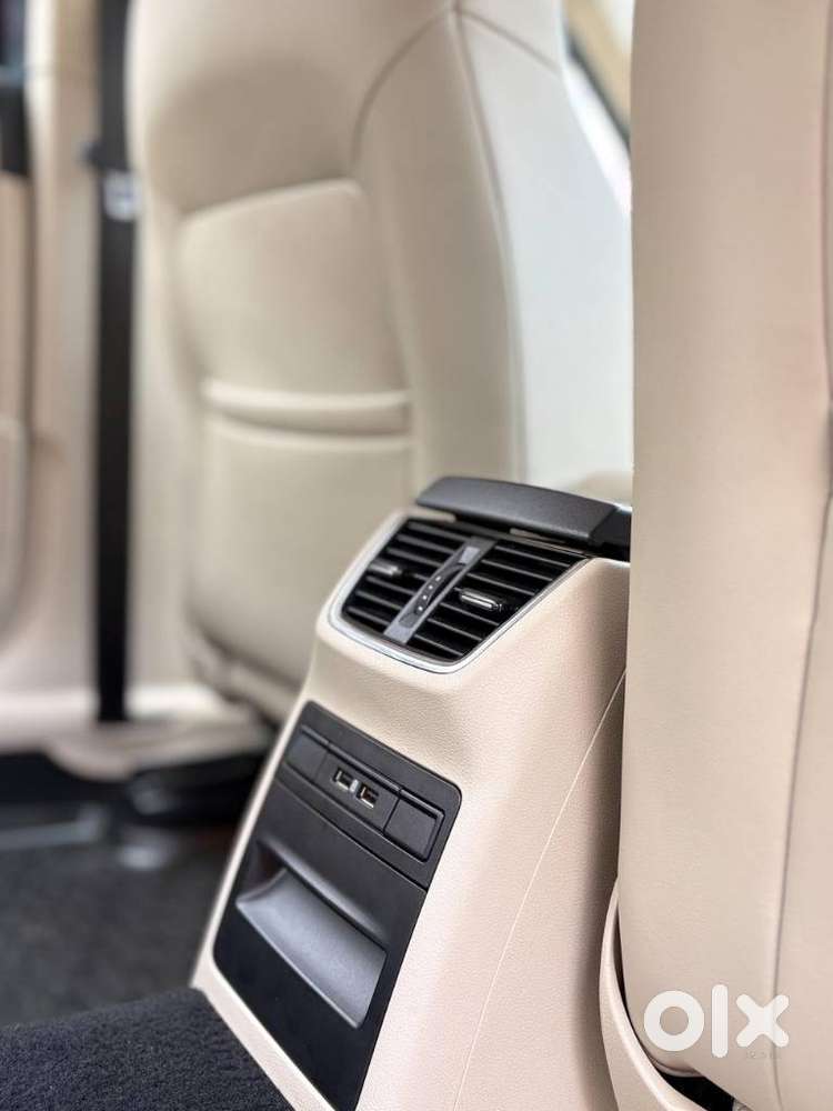 Skoda Octavia 1.8 Tsi At Style, 2018, Petrol