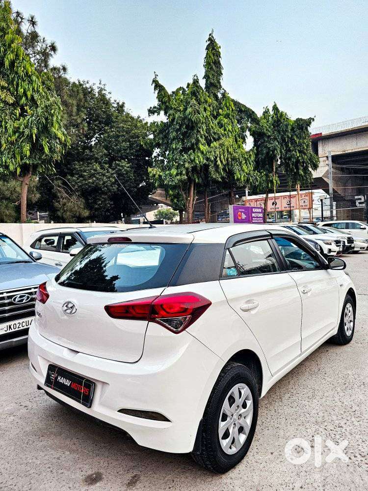 Hyundai I20 Magna 1.2 Vtvt, 2017, Petrol