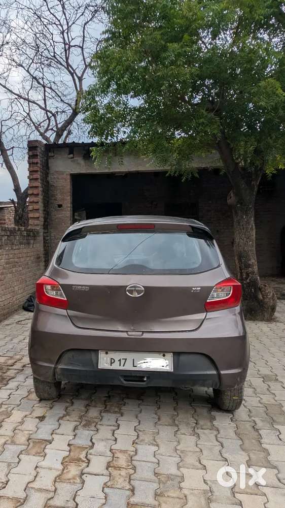 Tata Tiago 2017 Petrol 140000 Km Driven