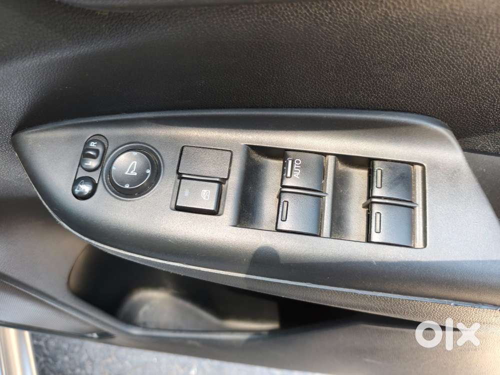 Honda Jazz V Automatic, 2017, Petrol
