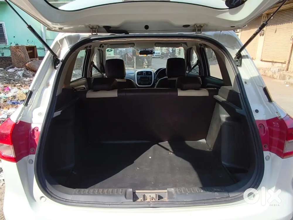 Breeza Car