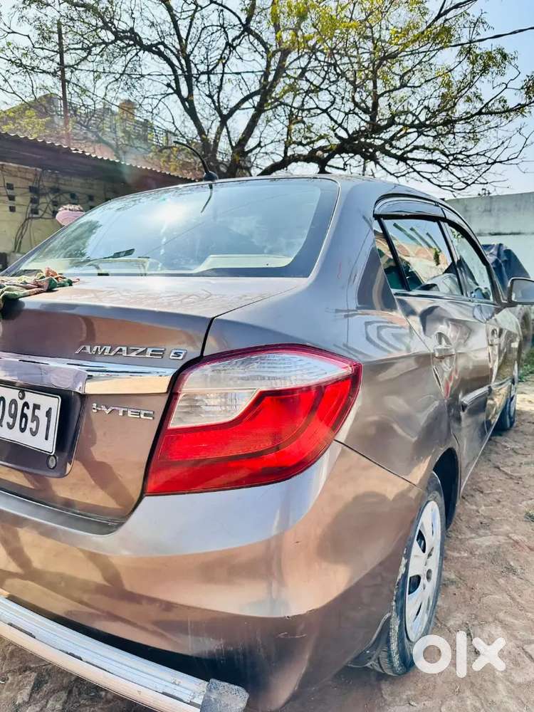 Honda Amaze 2017 Petrol 65000 Km Driven