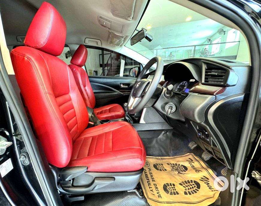 Toyota Innova Crysta [2020-ongoing] 2.4 Gx 8 Str, 2023, Diesel