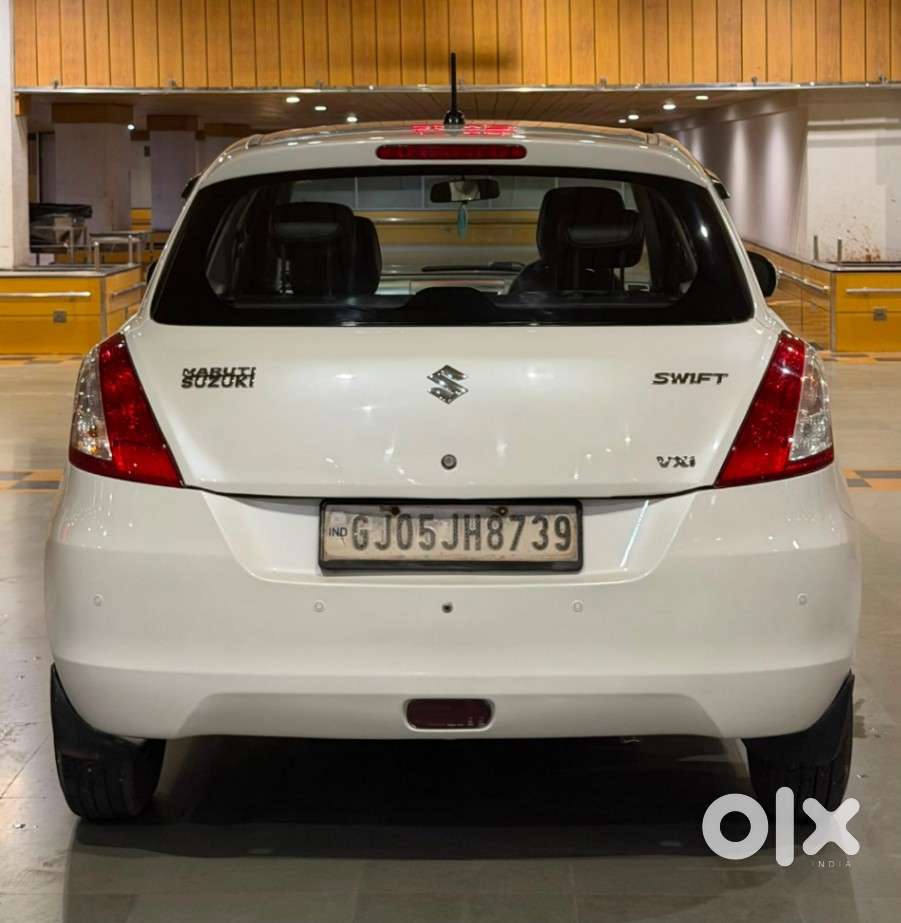 Maruti Suzuki Swift Vxi + Manual, 2014, Petrol
