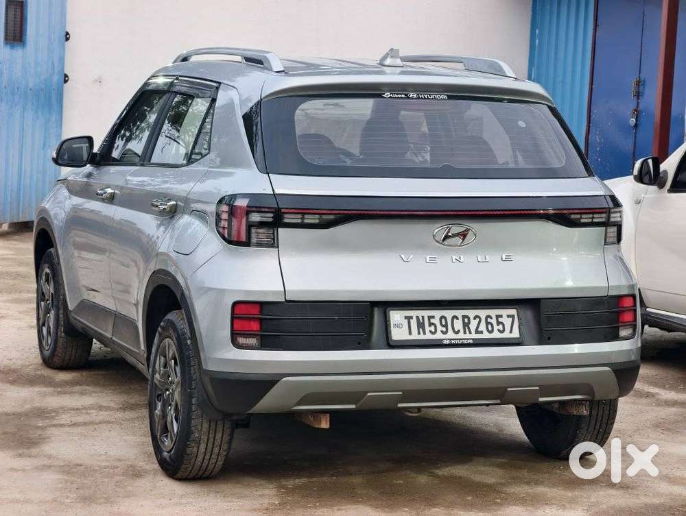 Hyundai Venue 1.2 S (o), 2023, Petrol