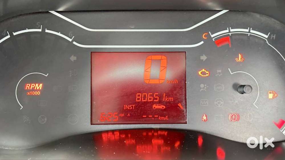 Renault Triber 1.0 Rxe, 2020, Petrol
