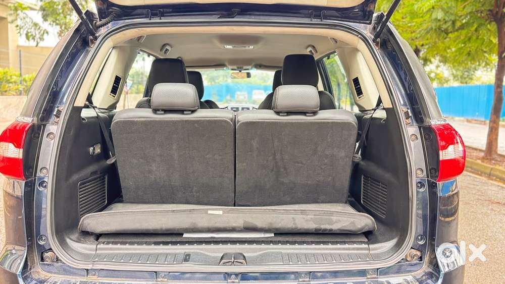 Tata Hexa Xma, 2017, Petrol