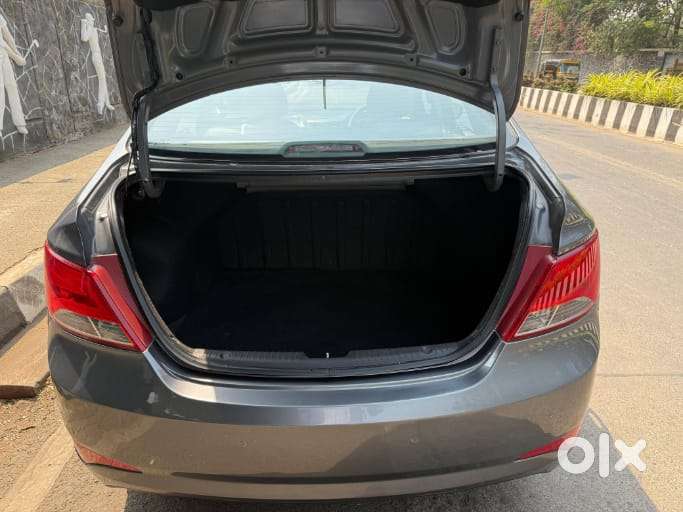 Hyundai Verna 2011-2014 1.6 Sx Vtvt (o) At, 2015, Petrol