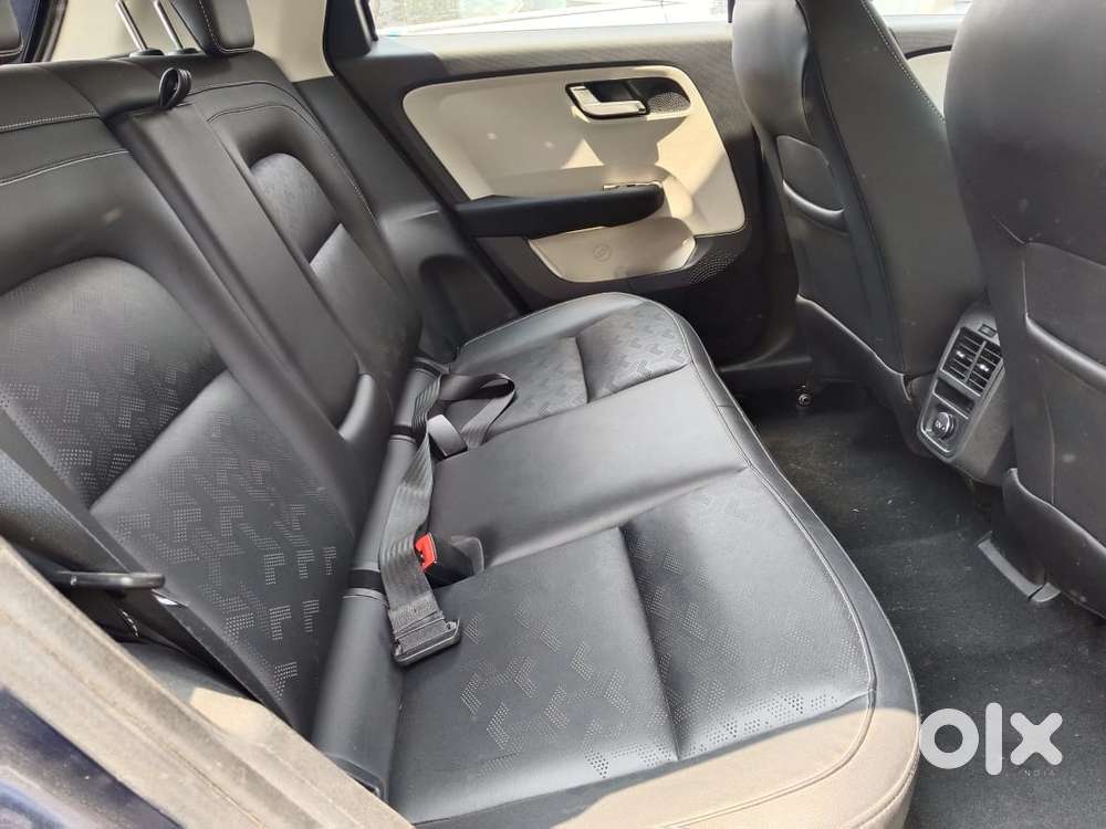 Tata Altroz 1.2 Xza Petrol Dct, 2022, Petrol