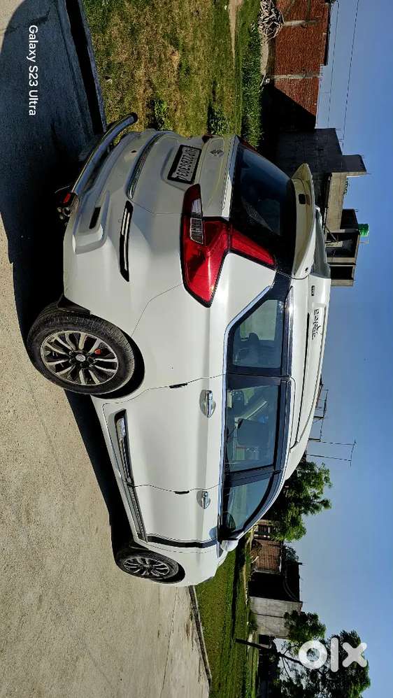 Maruti Suzuki Ertiga Vxi 2025