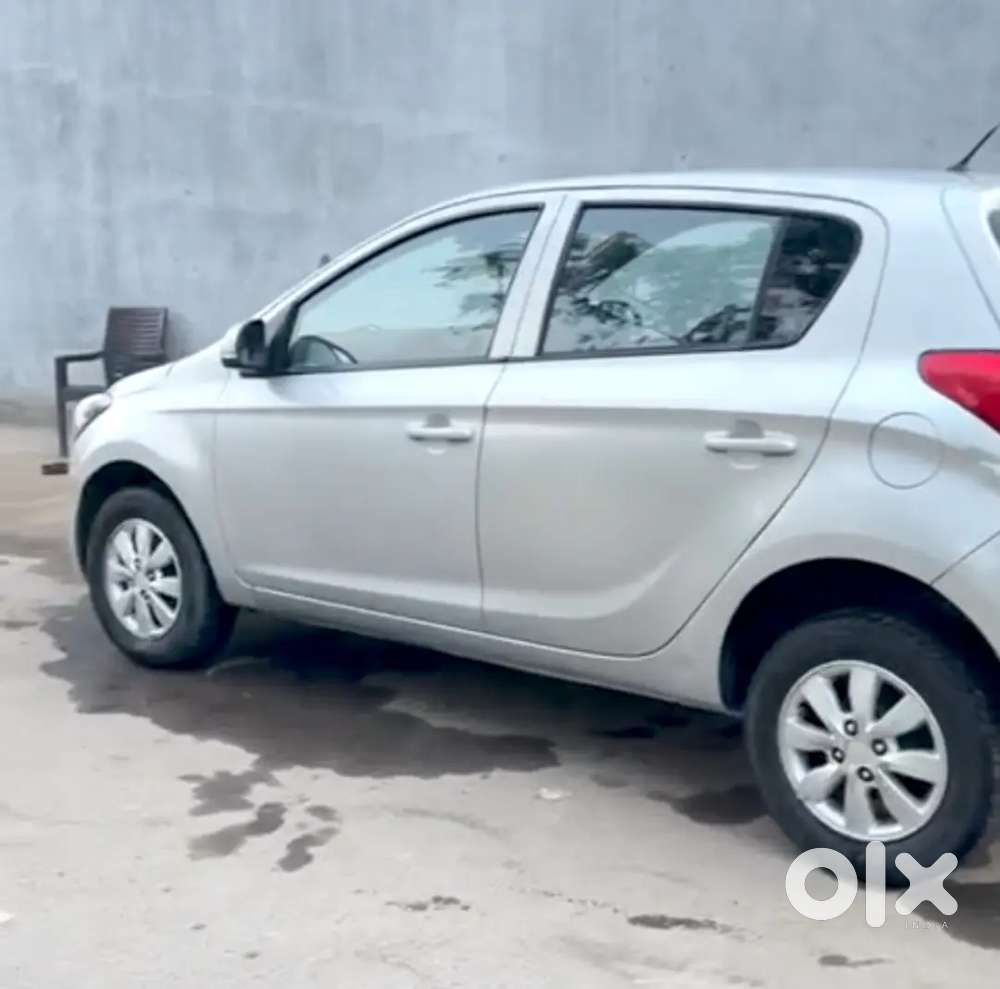 Hyundai I20 2012 Petrol 84600 Km Driven