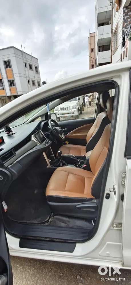 Toyota Innova Crysta 2019