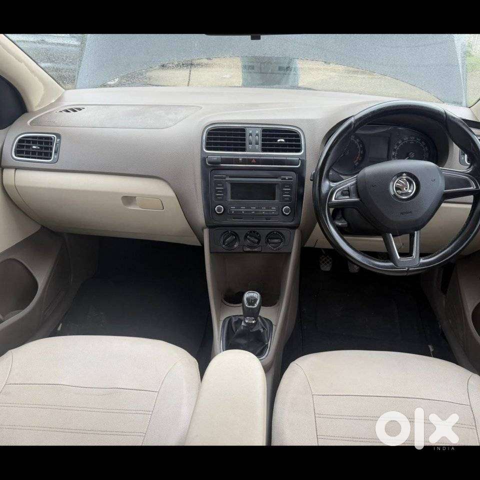 Skoda Rapid 1.5 Tdi Ambition Plus, 2015, Diesel
