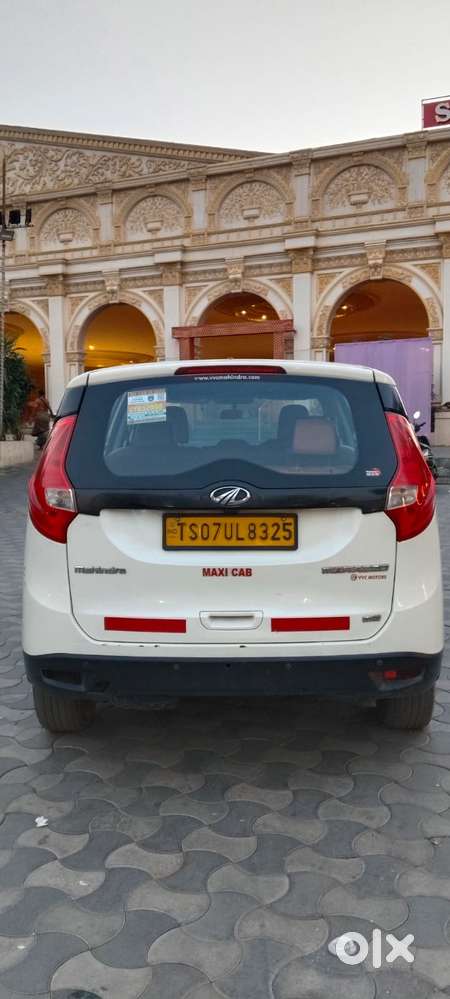 Mahindra Marazzo M2 8str, 2022, Diesel