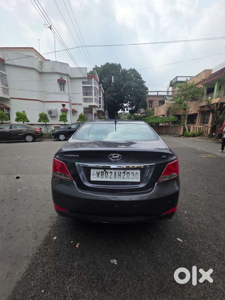 Hyundai Verna Sx Petrol At, 2015, Petrol