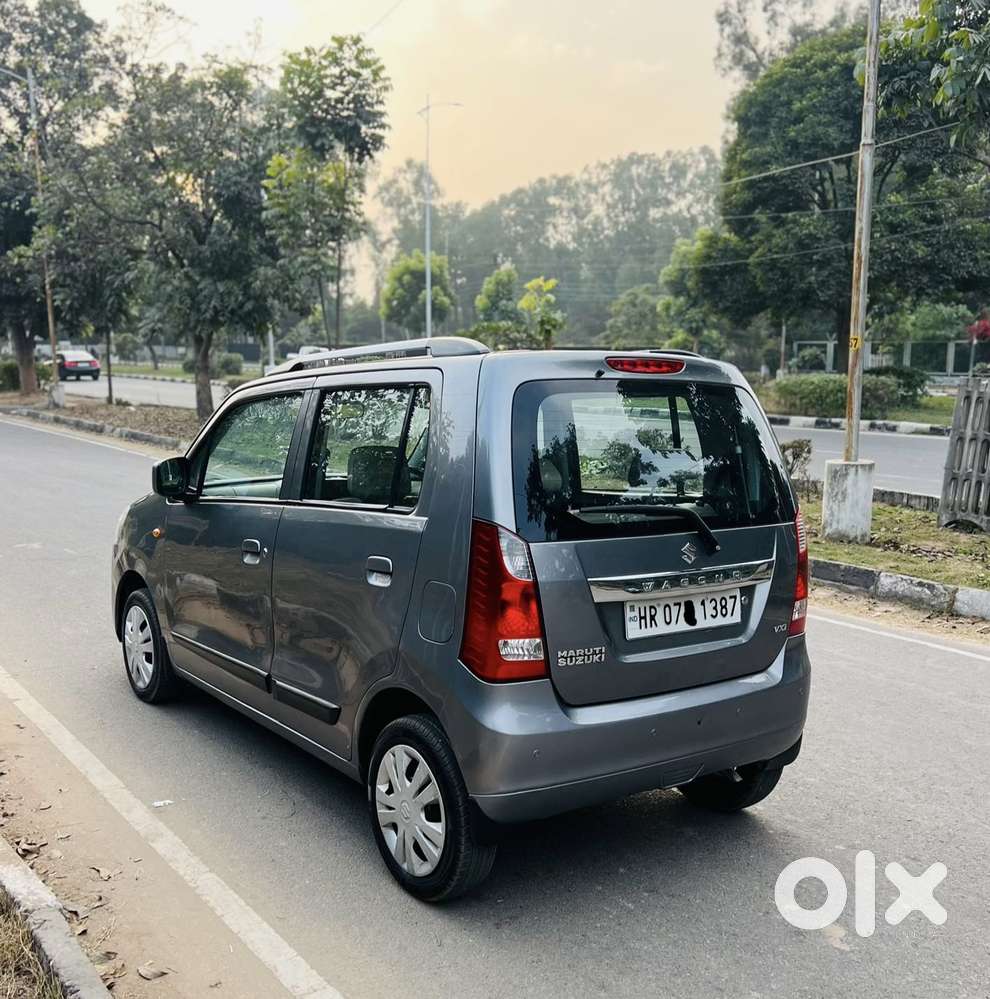 Maruti Suzuki Wagon R Vxi Plus Mt, 2017, Petrol