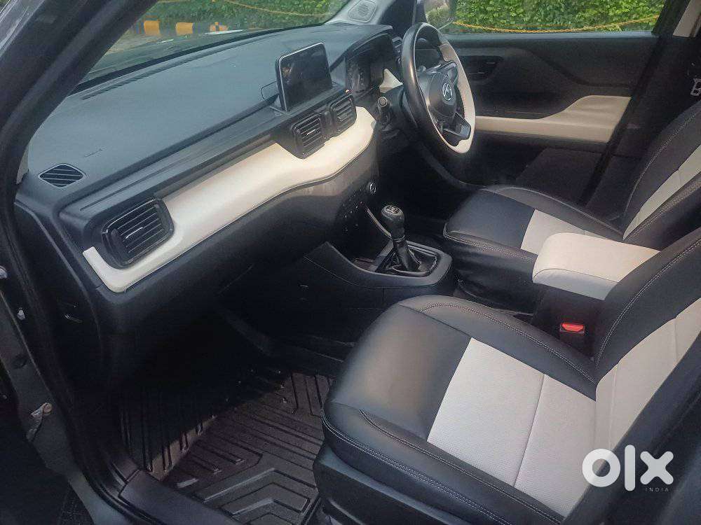 Tata Punch 1.2 Revotron Adventure Camo, 2021, Petrol