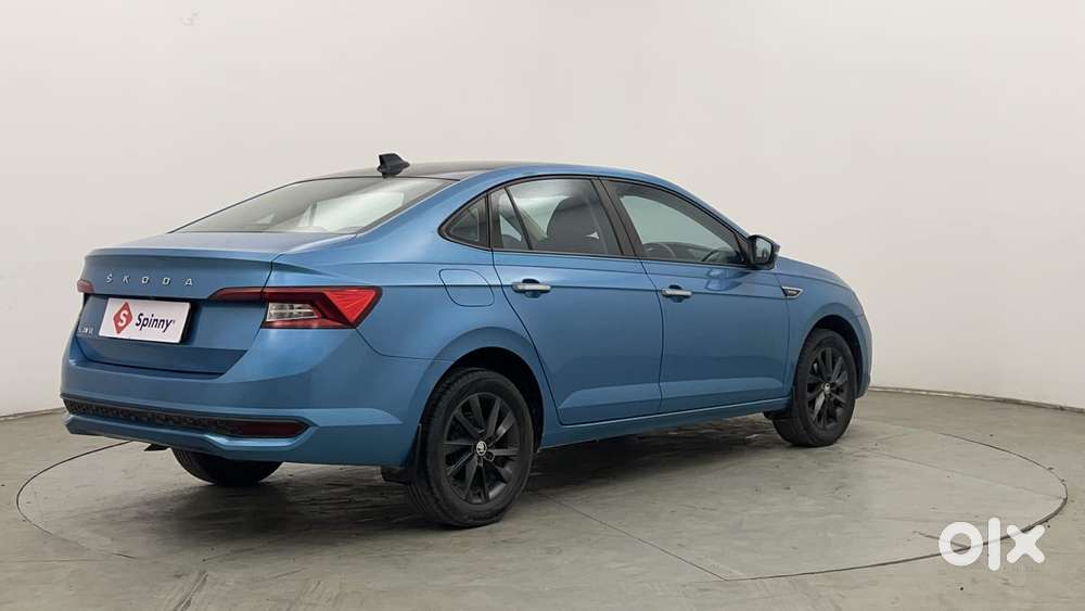 Skoda Slavia Ambition 1.0l Tsi At, 2022, Petrol