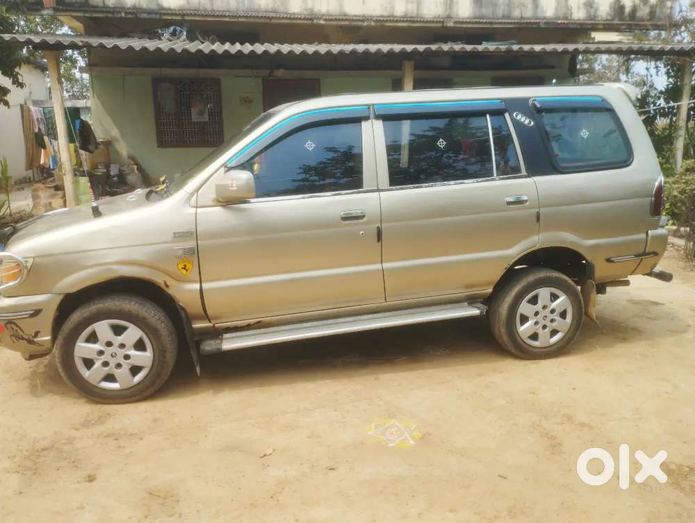 Chevrolet Tavera Neo 2012
