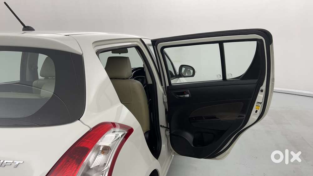 Maruti Suzuki Swift Vvt Vxi, 2014, Petrol