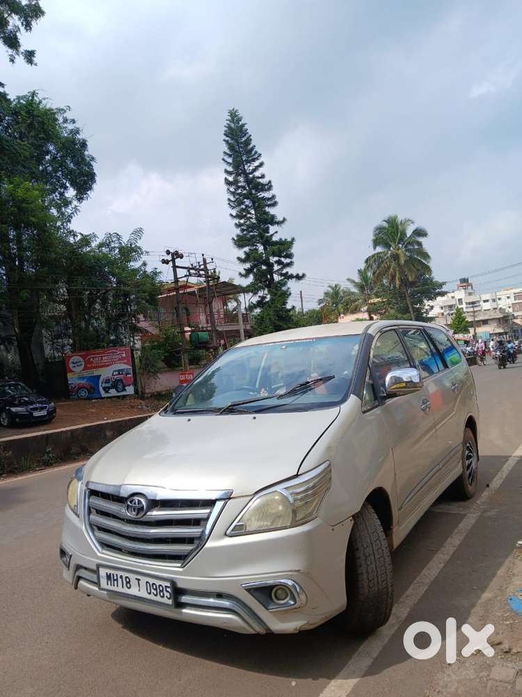 Toyota Innova 2004-2011 2.5 V Diesel 7-seater, 2006, Diesel