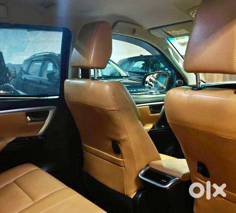 Toyota Fortuner 4x2 Diesel At  2023  ₹2l Accessories & Michelin Tyre