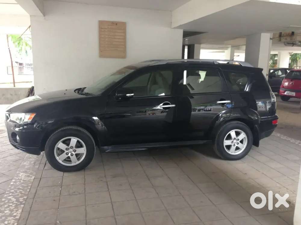 For Sale: Mitsubishi Outlander Suv - Immaculate Condition, 50% Ncb!