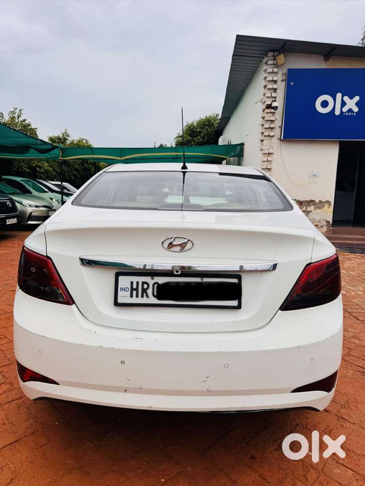 Hyundai Verna 1.6 Sx (o) Crdi, 2015, Diesel