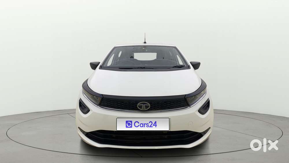 Tata Altroz 1.2 Xe Plus Petrol, 2022, Petrol