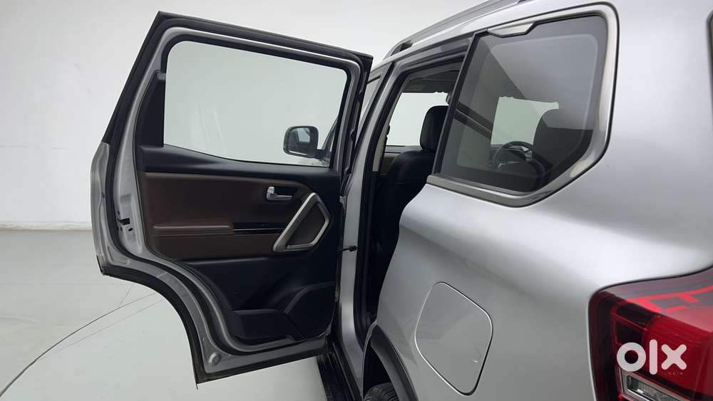 Mahindra Scorpio N Z8 L Diesel At 4wd 7 Str, 2022, Diesel