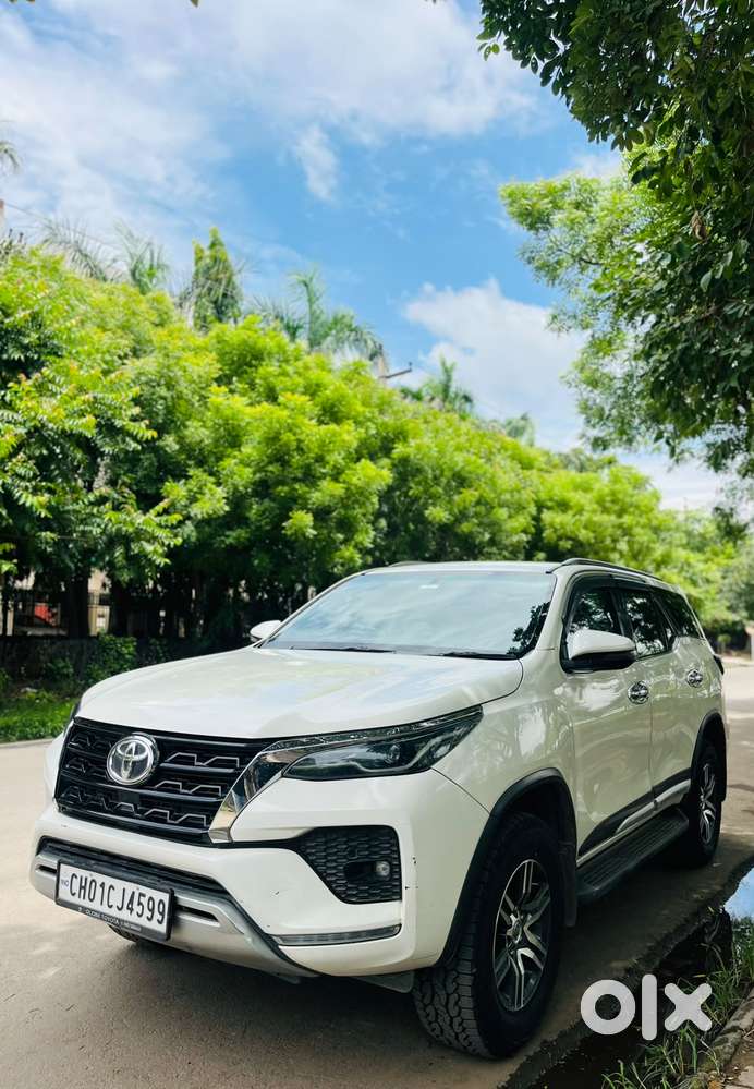 Toyota Fortuner 4x2 At 2.8 Diesel, 2022, Diesel