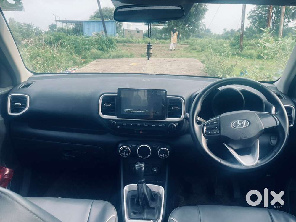 Hyundai Venue Petrol 2021