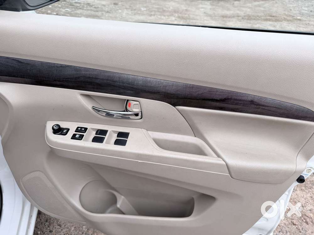 Maruti Suzuki Ertiga 1.5 Zxi Plus Shvs, 2023, Petrol