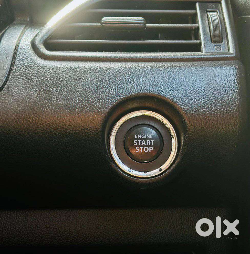 Maruti Suzuki Swift Vvt Zxi, 2019, Petrol