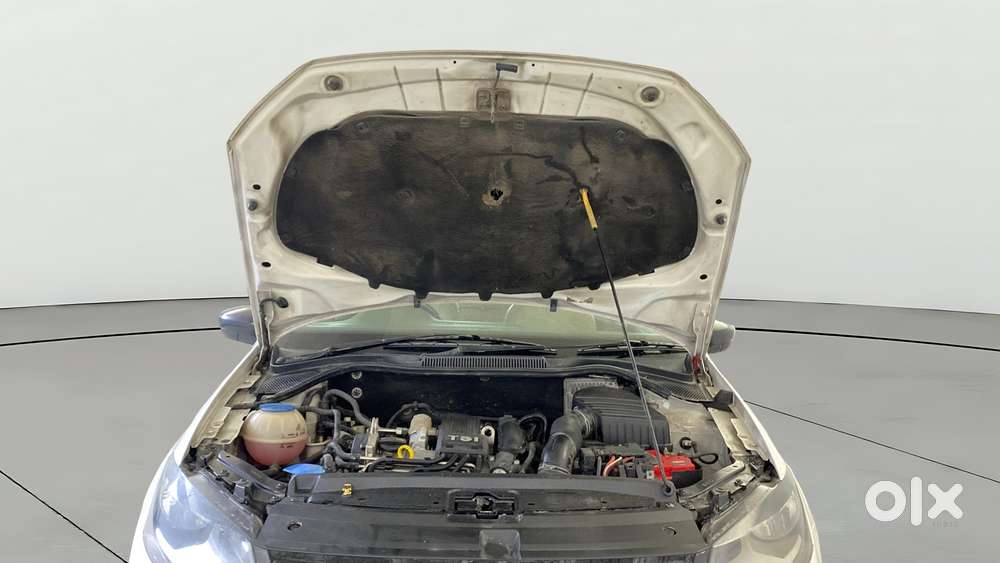 Volkswagen Vento 2010-2013 Petrol Highline At, 2016, Petrol