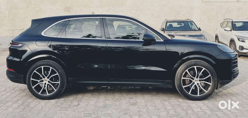 Porsche Cayenne Turbo S, 2024, Petrol