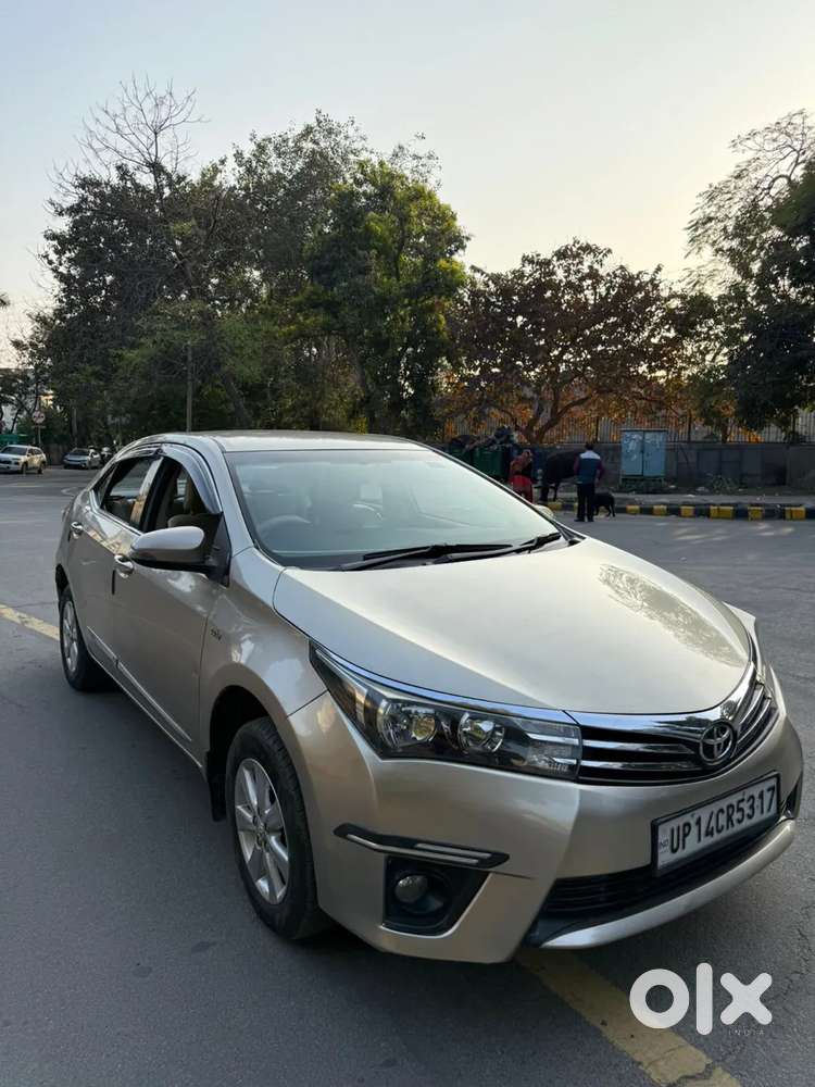 Toyota Corolla Altis Petrol Le, 2015, Petrol
