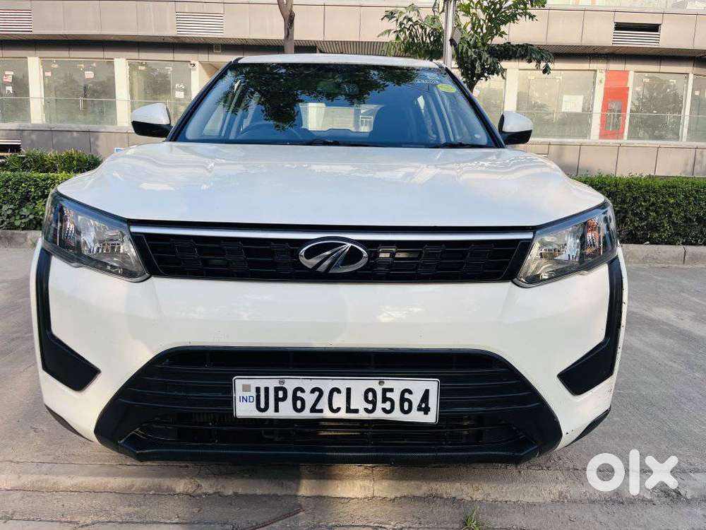Mahindra Xuv300 W4, 2022, Petrol