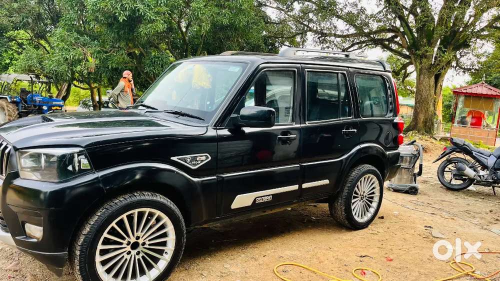 Mahindra Scorpio Classic 2025 Diesel Manual