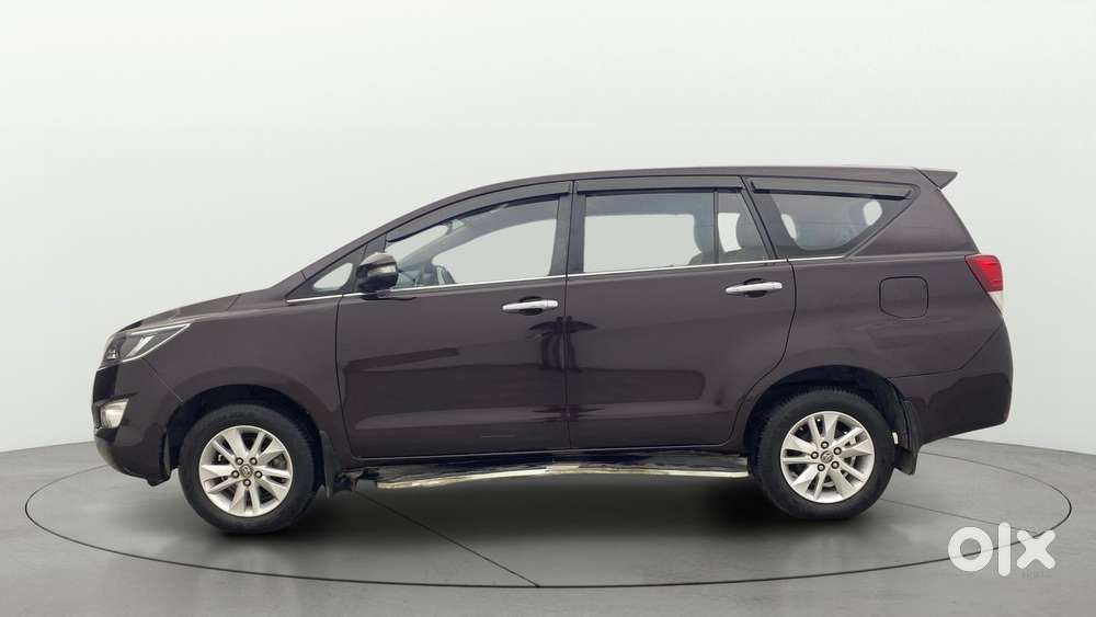 Toyota Innova Crysta 2.4 Vx Mt, 2017, Diesel
