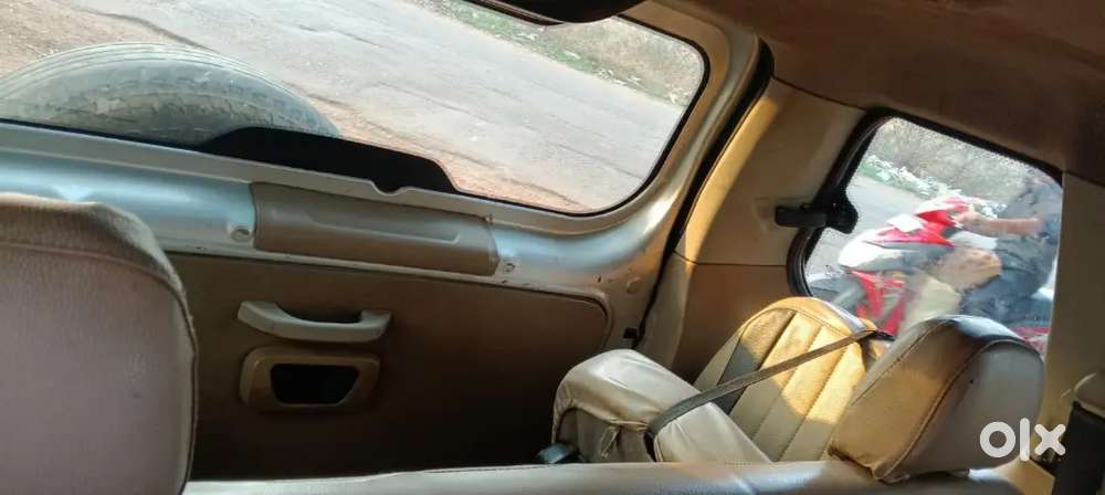 Mahindra Tuv 300 2016 Diesel 115000 Km Driven