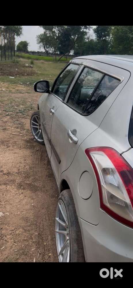 Maruti Suzuki Swift 2016