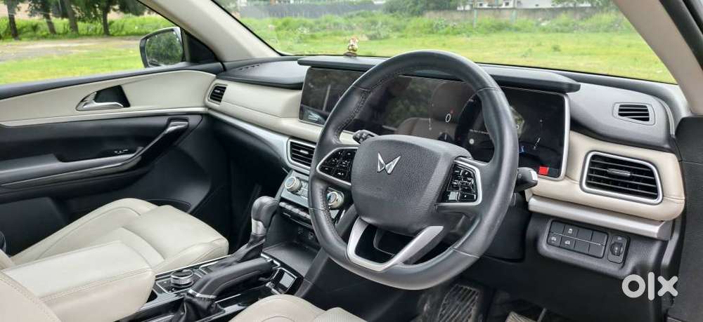 Mahindra Xuv700 2.2 Ax 7 Diesel At Str, 2023, Diesel
