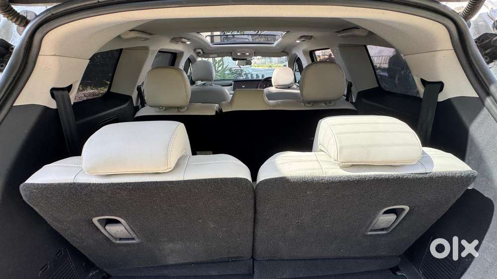 Mahindra Xuv700 2.2 Ax 7 Diesel At Str, 2025, Diesel